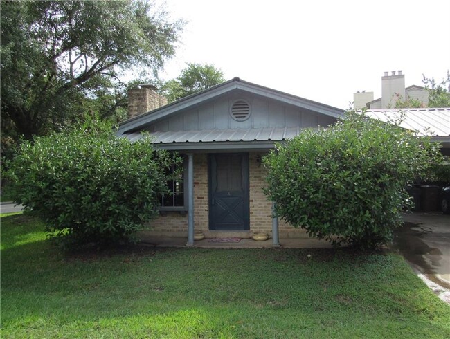 Photo - 2510 Trailside Dr Townhome