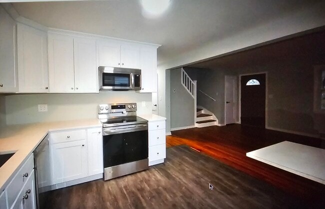 Photo - 70 Belden Rd