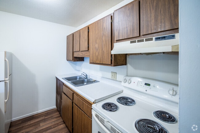 2BR, 1BA - 750SF - A - Kitchen