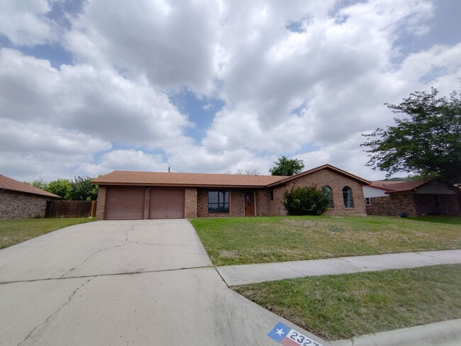 Photo - 2327 Tiffany Dr