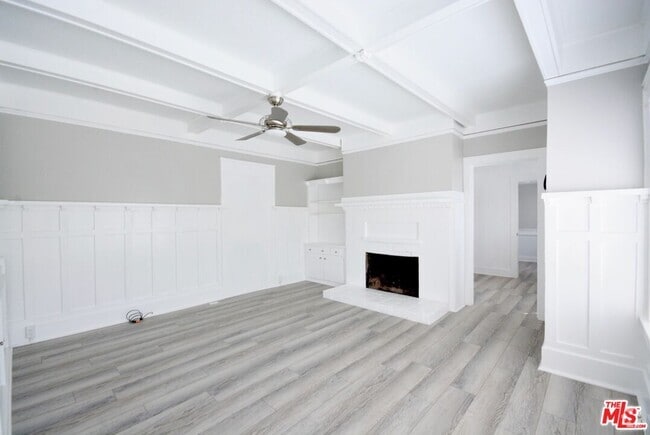 Building Photo - 1366 Riviera Ave Rental