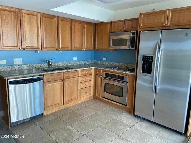 Photo - 4808 N 24th St Unidad 902