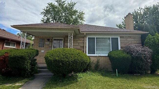 Building Photo - 24290 Eastwood St