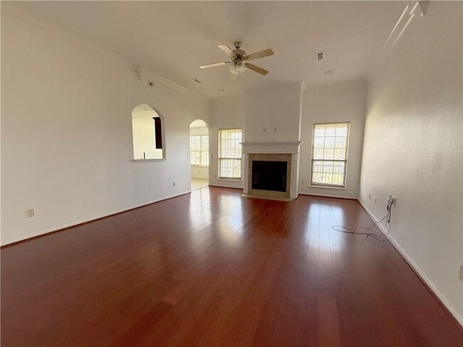 Photo - 424 Liem Cir