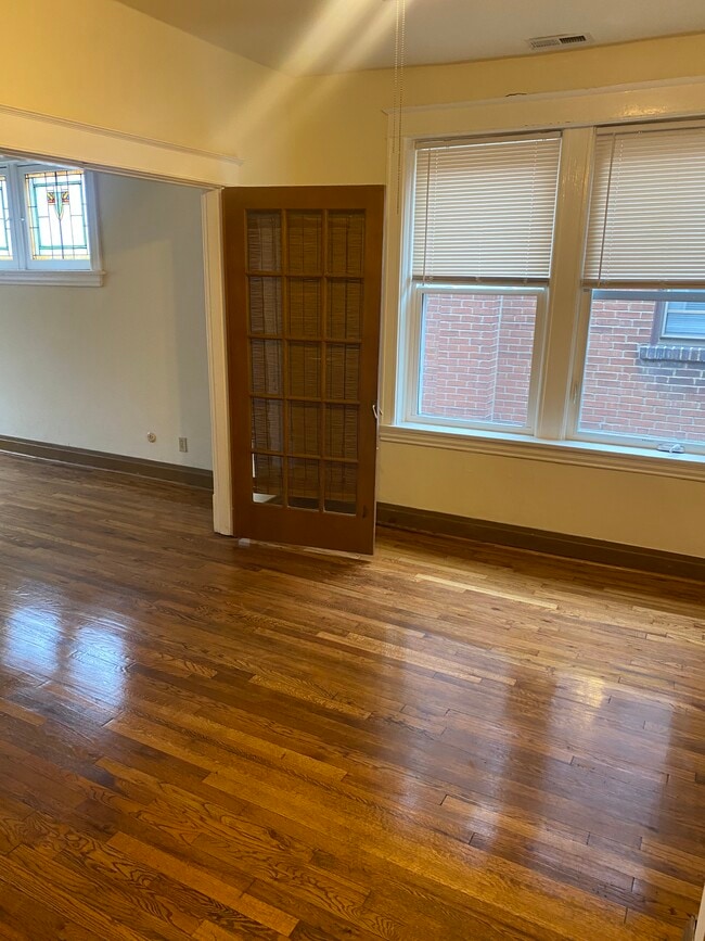 Photo - 6301 Cates Ave Unidad 2W