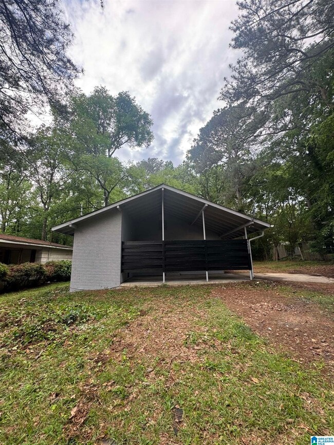 Photo - 1208 Oakwood St House