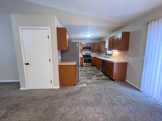 Photo - 4493 Pleasantview Ct NE