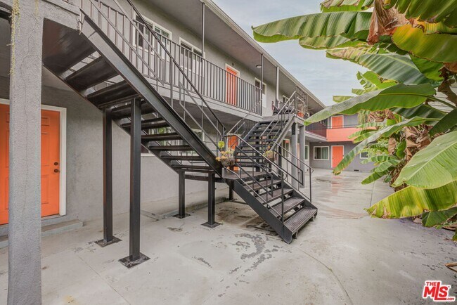 Photo - 4309 W Adams Blvd Unit 11