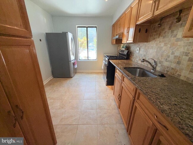 Photo - 423 Sonora Ct