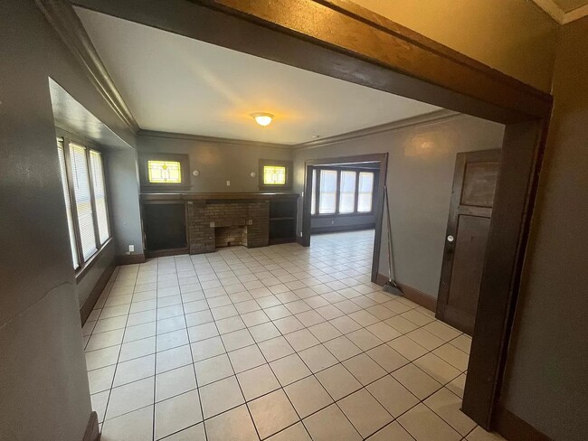 Photo - 2749-2751-2751 N 45th St Unidad 2751