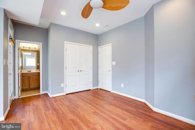 Photo - 21937 Halburton Terrace