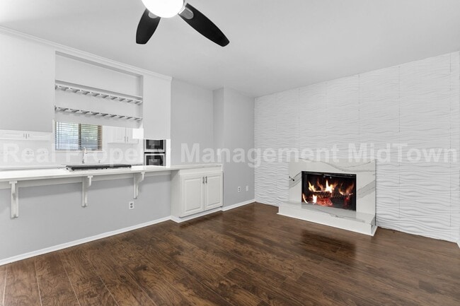 Photo - 2827 Blackwood Dr