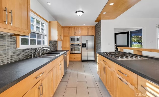 Photo - 18212 Sunburst St