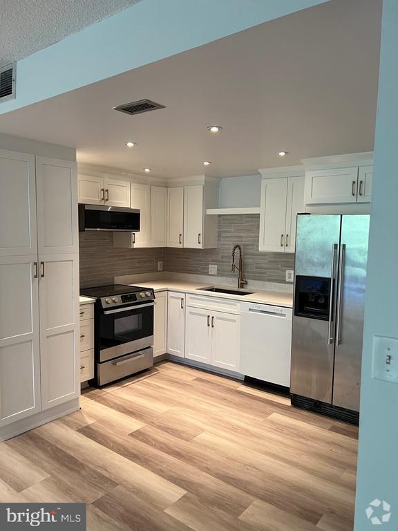 Building Photo - 6301 Stevenson Ave Unit 504 Rental