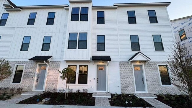 Photo - 15244 Groveside Rd