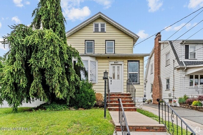 Building Photo - 807 Chestnut St Rental