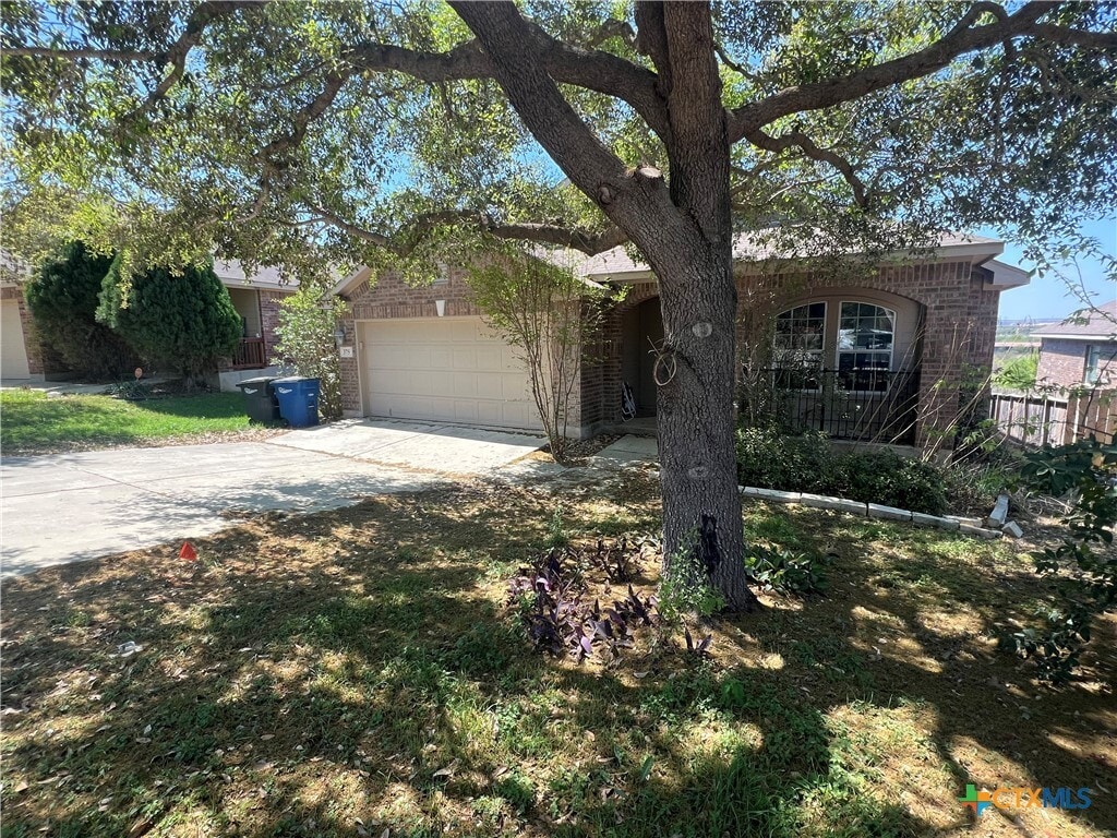 Photo - 375 Primrose Way