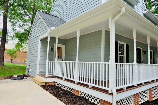 Photo - 962 Saint Catherines Dr