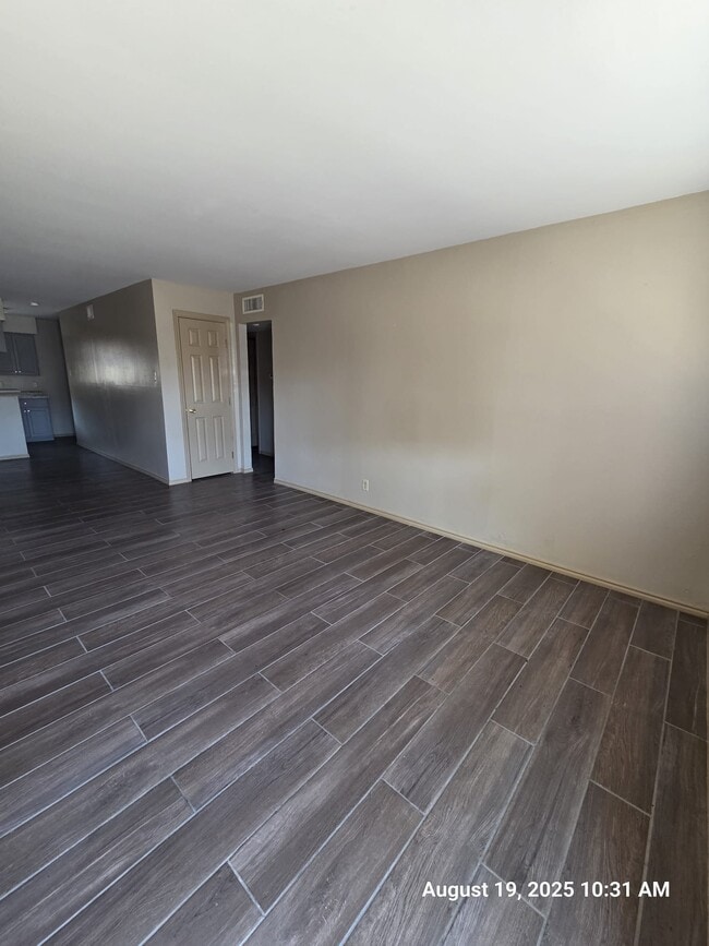 Photo - 605 Bustamante St Apartments Unit #1
