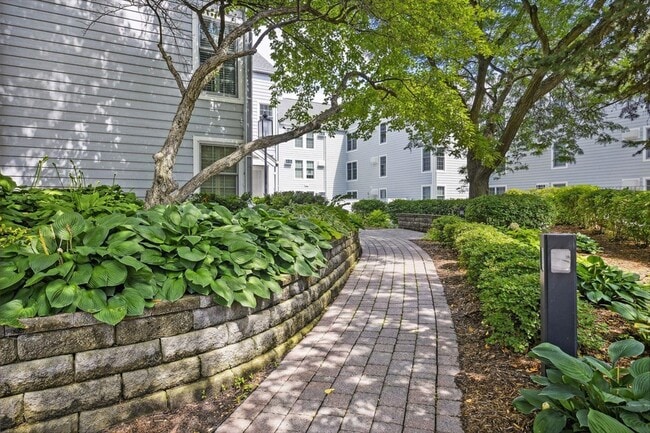 Photo - 603 Lake St