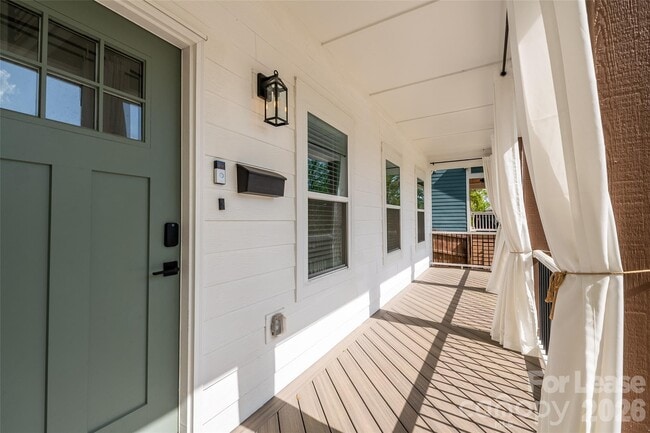 Photo - 1516 Princess Pl