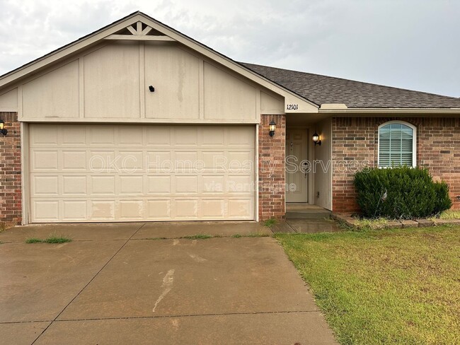 Building Photo - 12101 NW 133rd Terrace