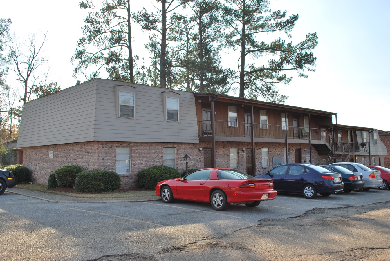 Photo - Westchimes Apartments