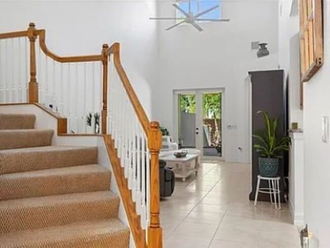 Photo - 1945 Bridgepointe Cir