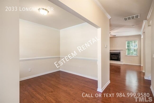 Photo - 2033 Longmont Dr