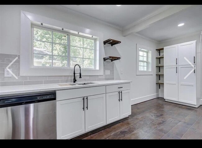 Photo - 2515 Stevens St