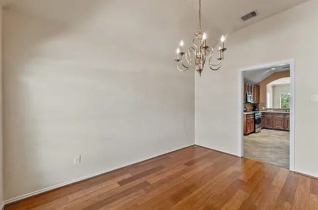 Photo - 21 Palm Desert Dr