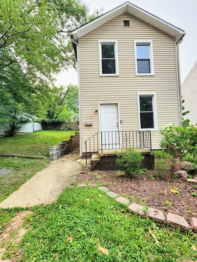 Building Photo - 3434 Bethoven St