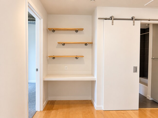 Photo - 100 W Portland St
