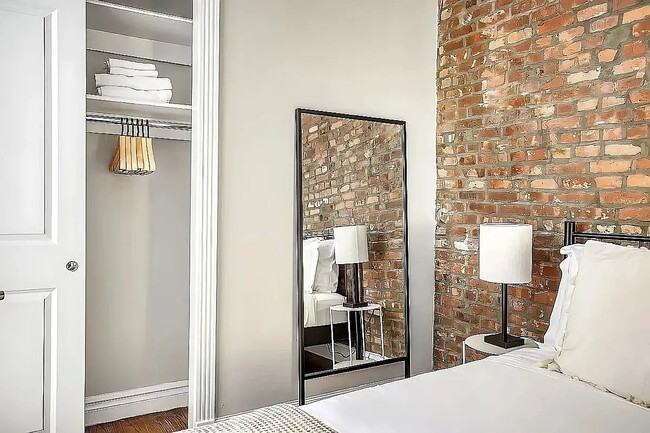 Photo - 202 E 13th St Unit 3H