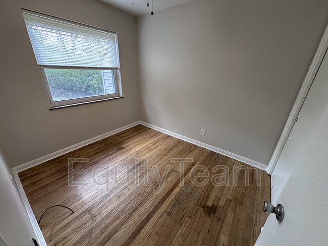 Photo - 1192 Hempstead Dr