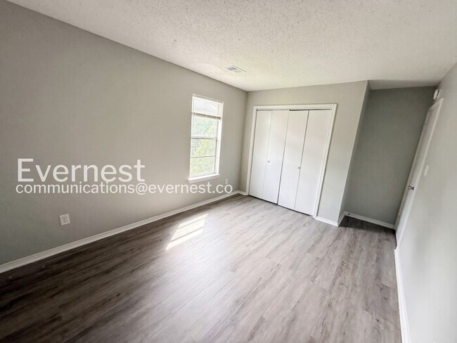 Photo - 2201 Pentland Dr