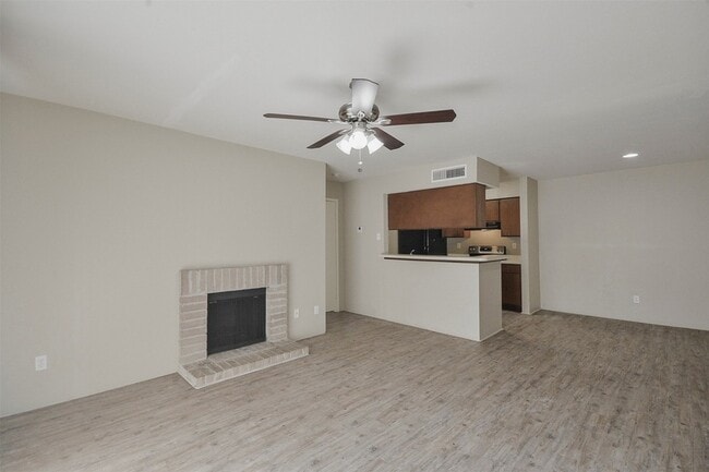 Photo - 12905 Woodforest Blvd Unit 704