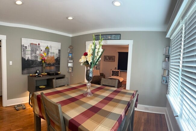 Dining-room - 3342 Bookman Ave Unit APT. #2