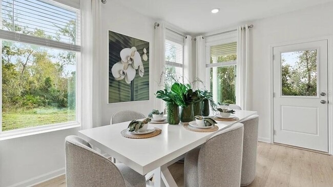 Photo - 5075 Loggia Ln