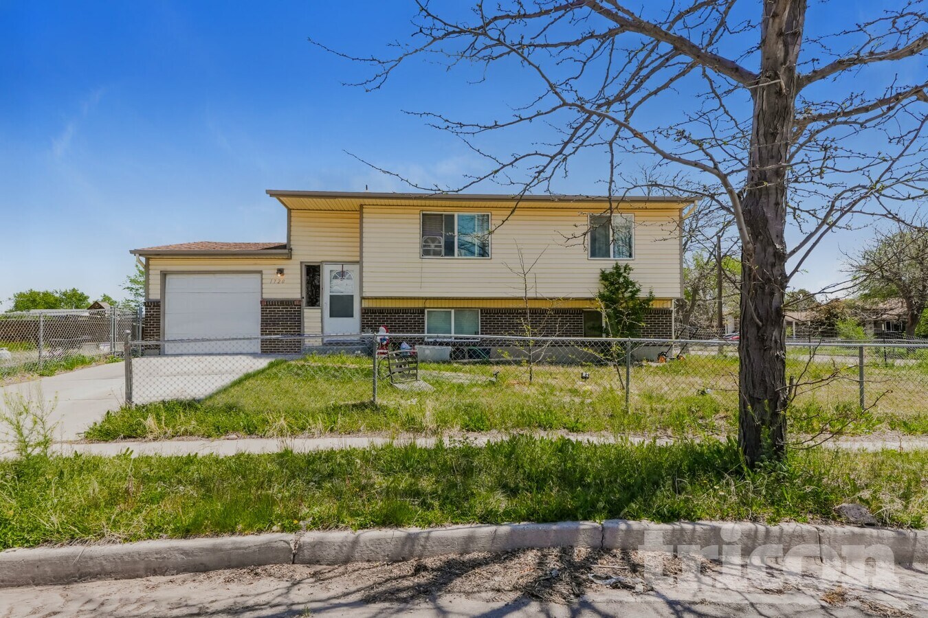 Photo - 1720 Monterey Way