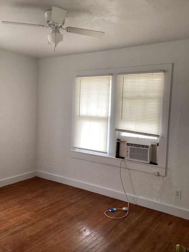 Photo - Nice 2 Bedroom Home!  Pets Welcome!