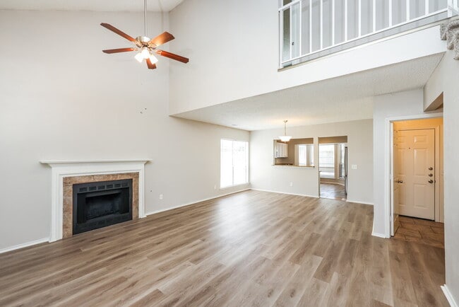 Photo - 928 Eagle Dr