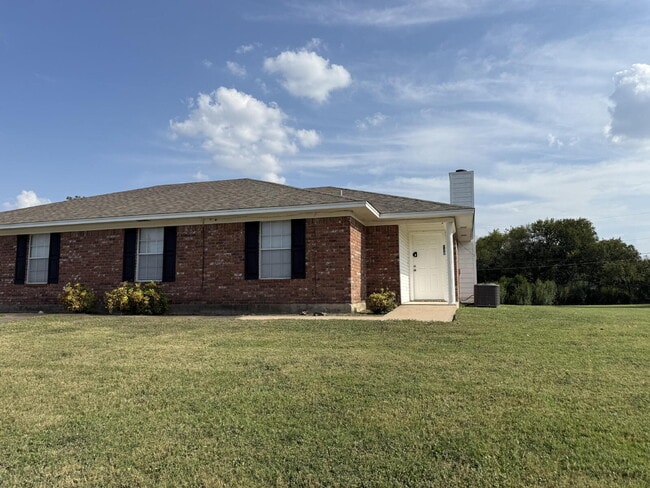 Photo - 128 Deanna St