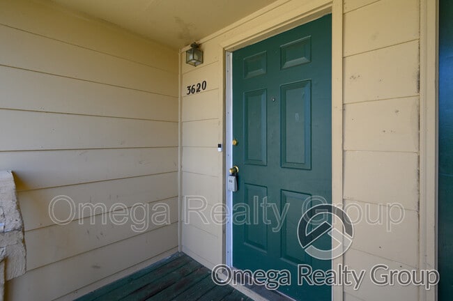 Photo - 3620 Castle Ridge Rd