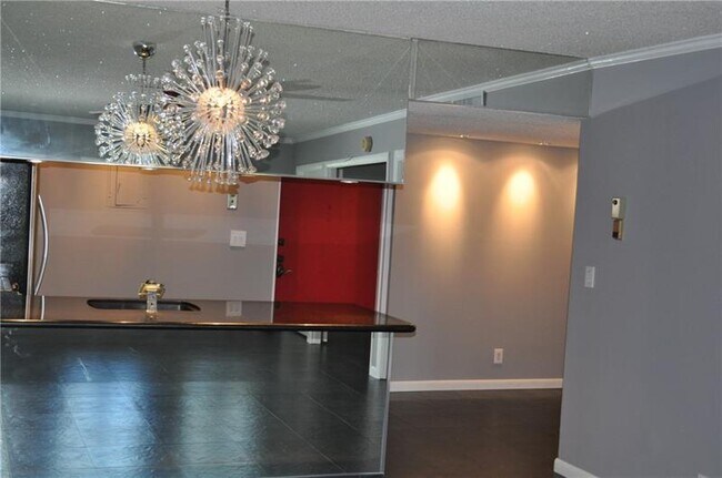 Photo - 615 NE 12th Ave Unit 306