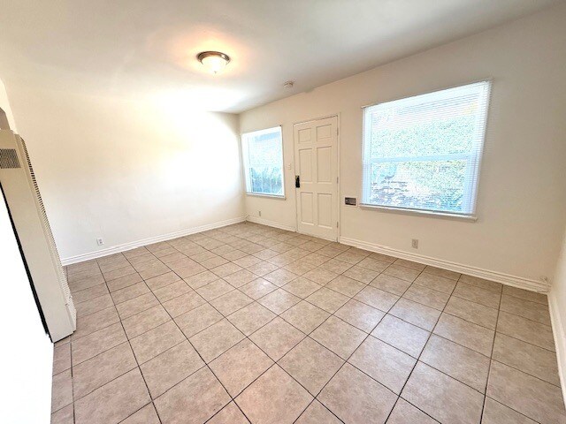 Photo - 1850 Henderson Ave Unit 1850B