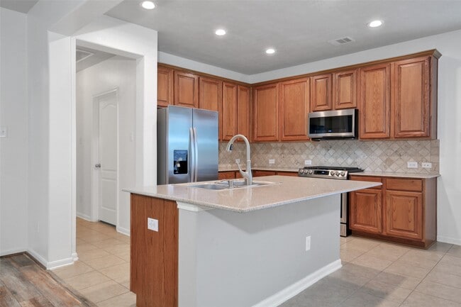 Building Photo - 17247 Mitchell Pass Ln