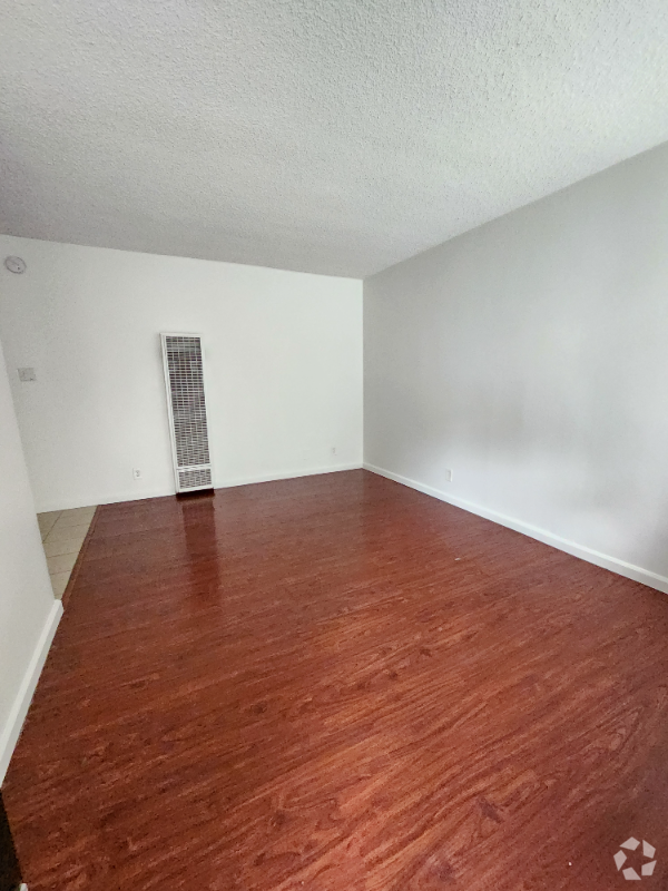 Building Photo - 2002 Thurman Ave. Unit 1 Rental