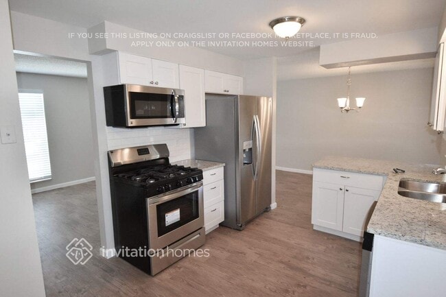 6341 W 109th Pl