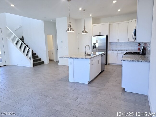 Photo - 3210 Centano Ave